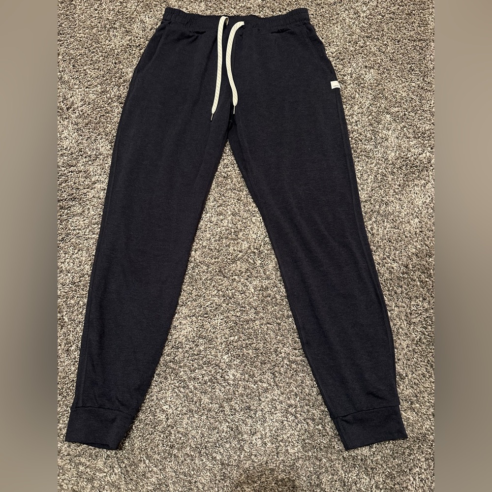 Brand new vuori performance joggers size xsmall-midnight heather color